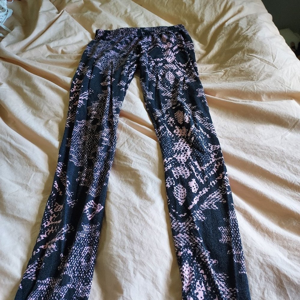 Material Girl Patter Leggings